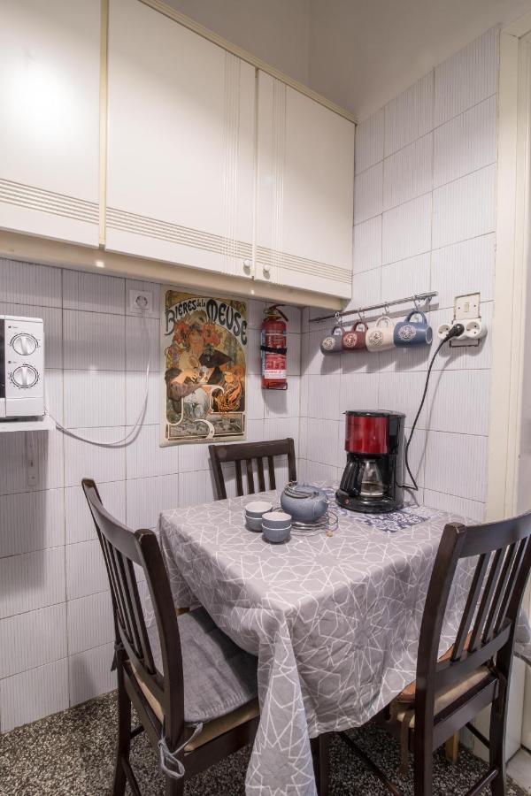 Koukaki Traditional Apartment Athens Exterior photo